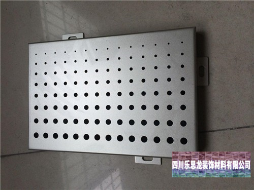 教你怎樣購得適合的木紋鋁單板這幾方面因素技巧要注意
